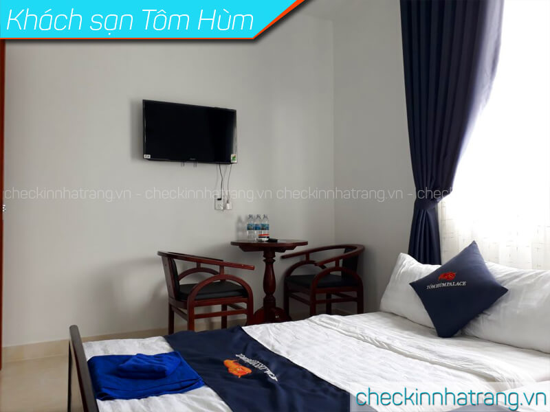 Khách sạn Tôm Hùm Bình Ba